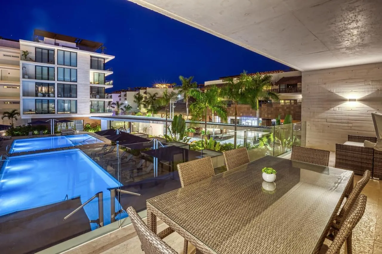 Astonishing Condo With Balcony In A Private Complex With Pool And Gym Playa del Carmen Messico