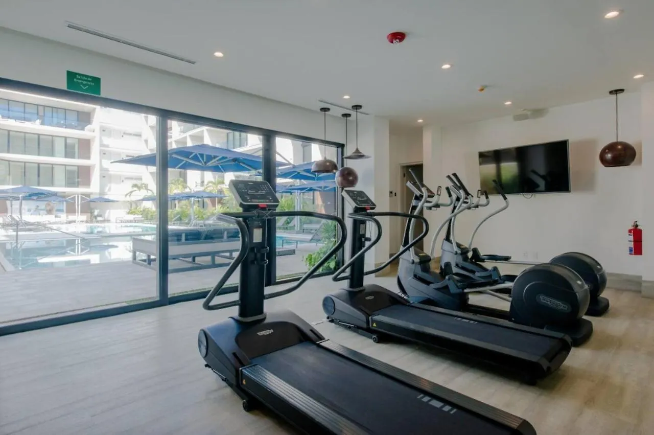 Astonishing Condo With Balcony In A Private Complex With Pool And Gym Playa del Carmen Messico