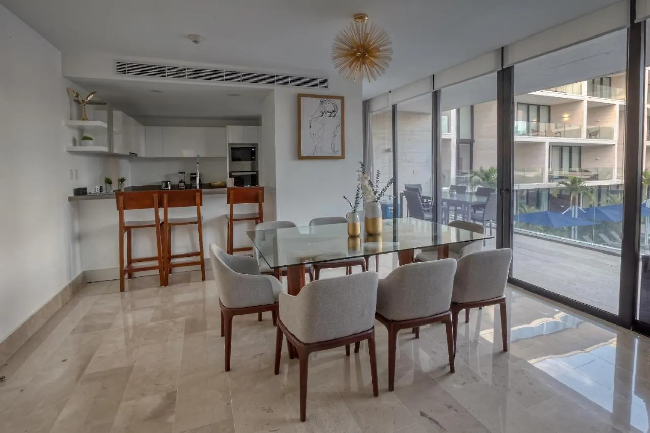 Appartamento Astonishing Condo With Balcony In A Private Complex With Pool And Gym Playa del Carmen Messico